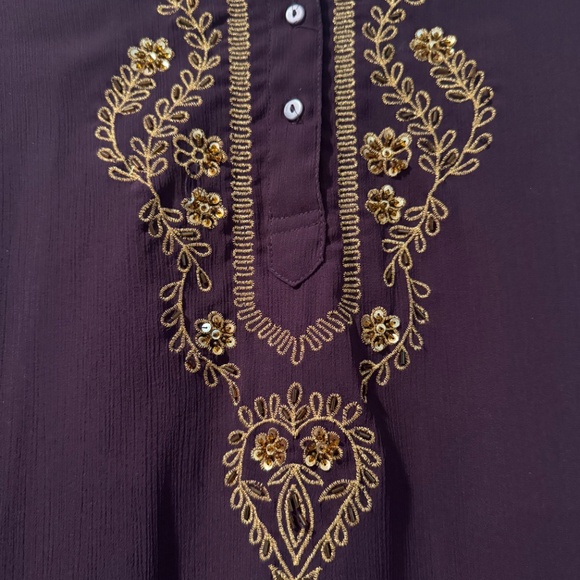 Burgundy floral embroidered long sleeve top - Picture 3 of 5